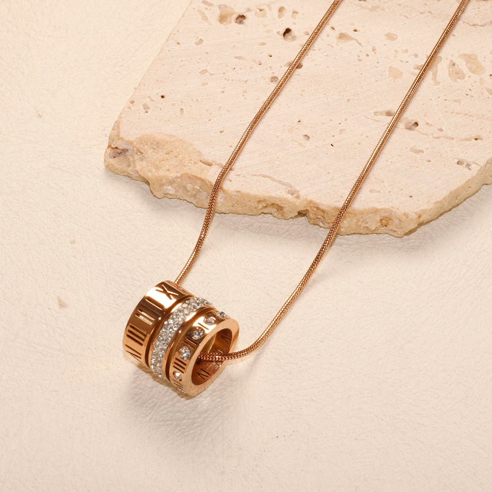 Colar Aro Triplo Algarismo Romano Banhado em Ouro 18K