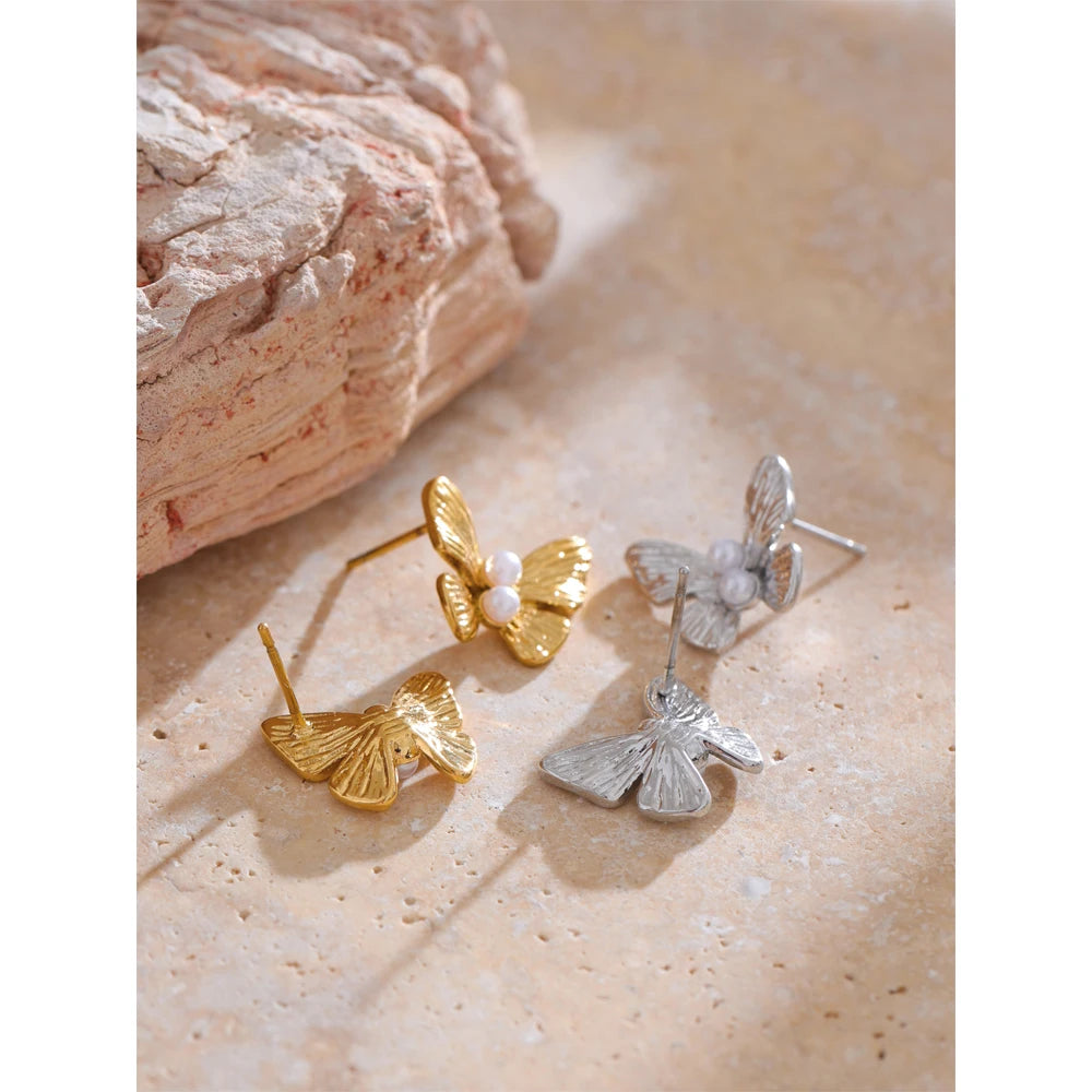 Brinco Pearls Butterfly Banhado em Ouro 18K