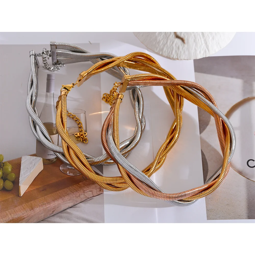 Colar Cobra Trançada Banhado em Ouro 18K