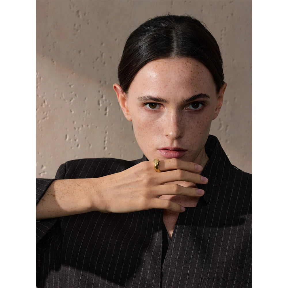 Anel Onda Dourada Banhado em Ouro 18K