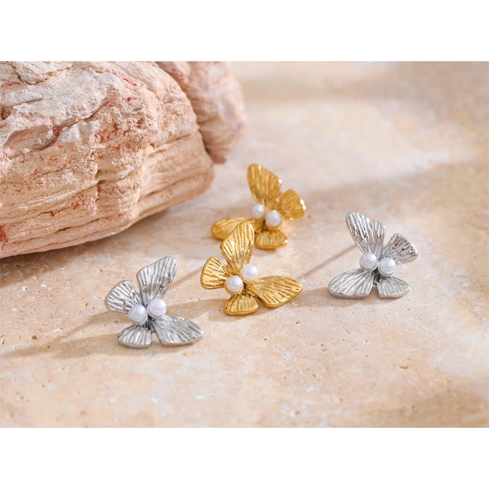 Brinco Pearls Butterfly Banhado em Ouro 18K