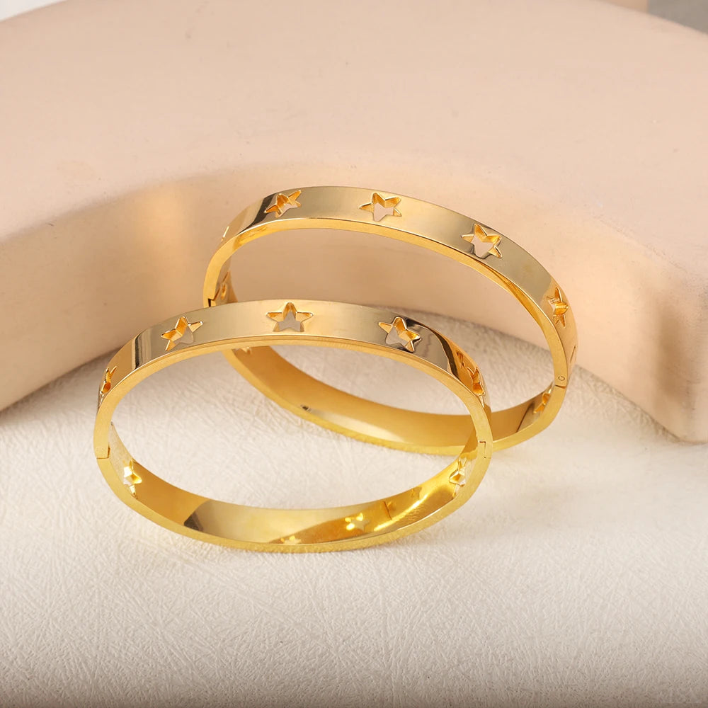 Conjunto Braceletes Estrelas Banhado em Ouro 18K