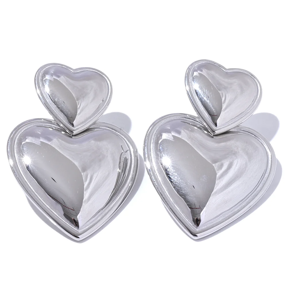 Brinco Dois Corações Banhado em Ouro 18K