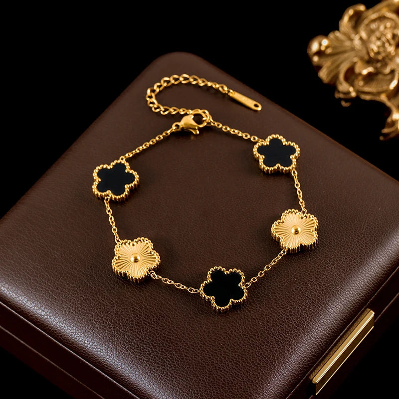 Conjunto Flor Banhado em Ouro 18K