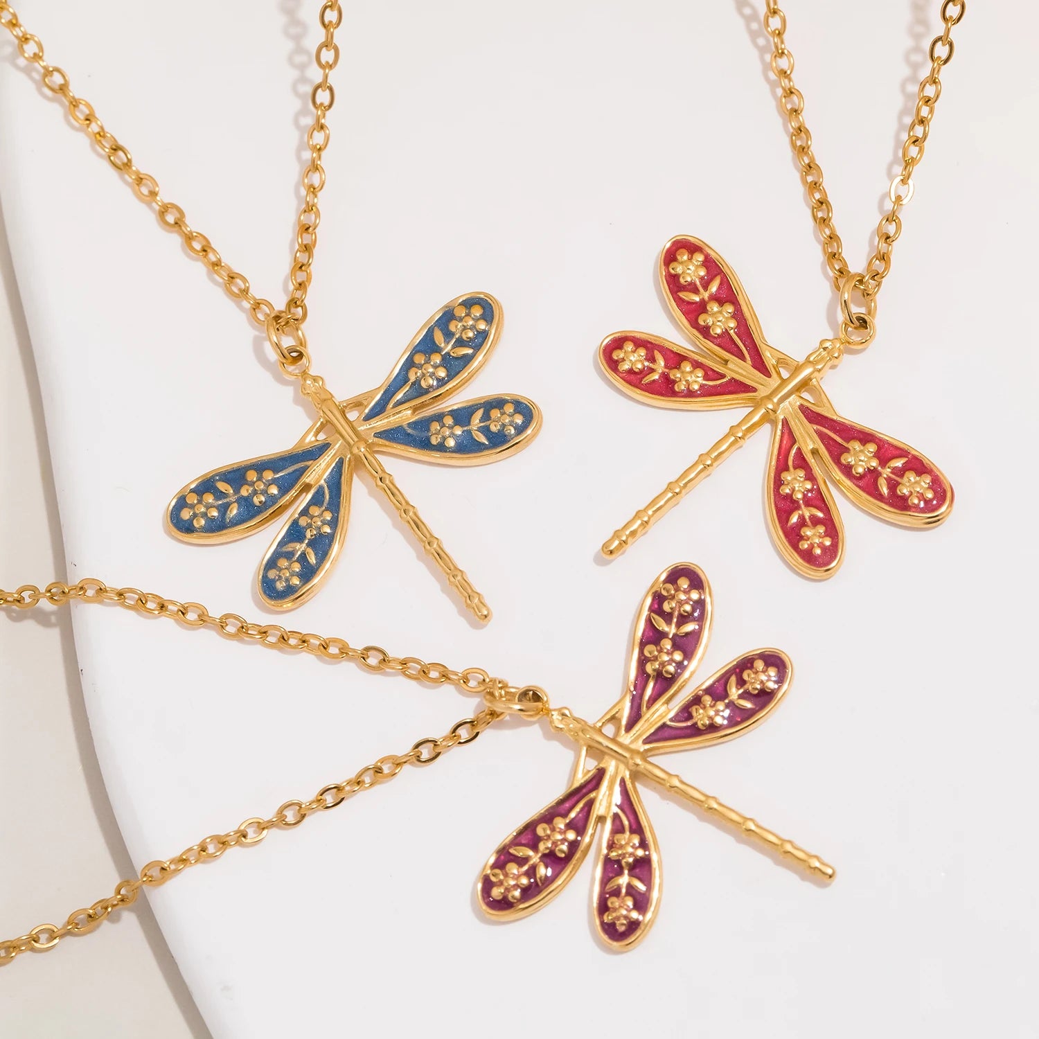 Colar Libélula Banhado em Ouro 18K