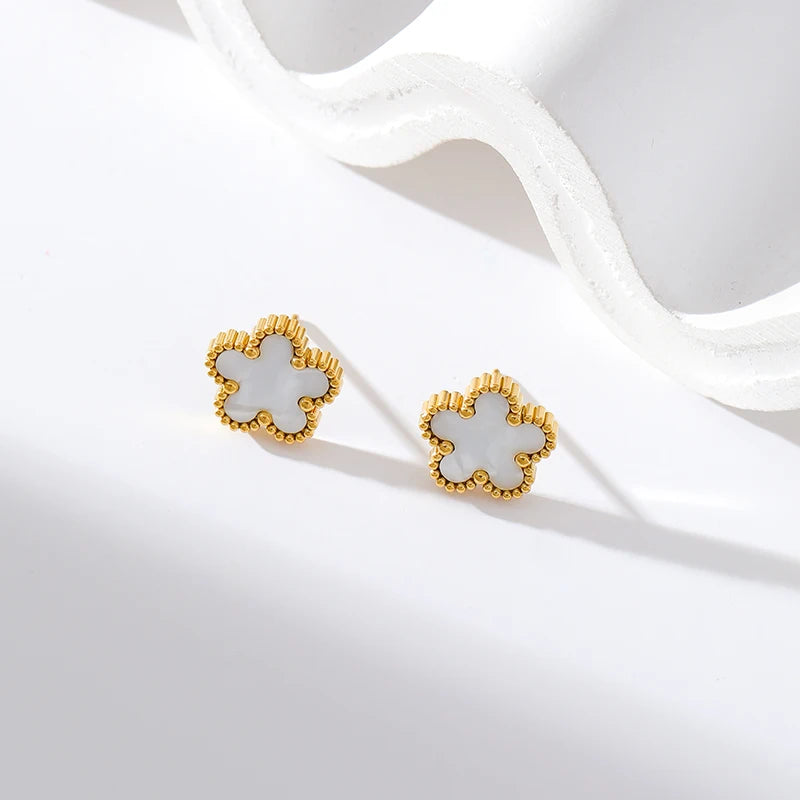 Conjunto Flor Banhado em Ouro 18K