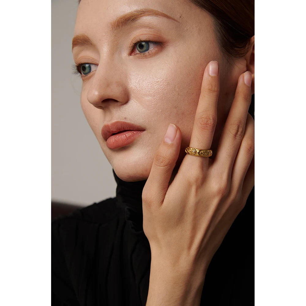 Anel Sol e Lua Banhado em Ouro 18K